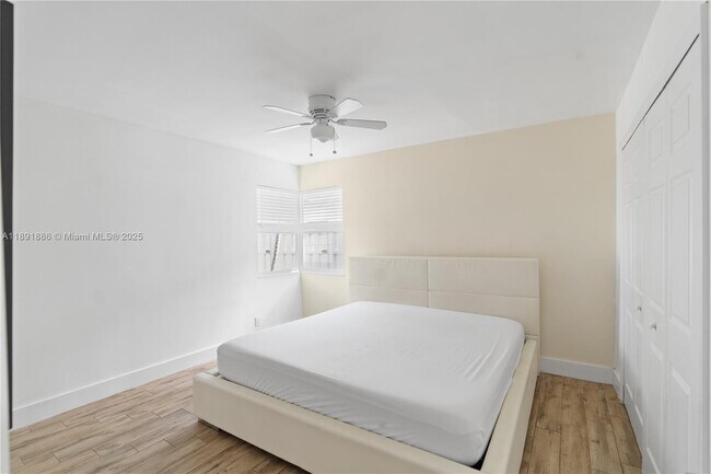 Building Photo - 301 NW 53rd Ct