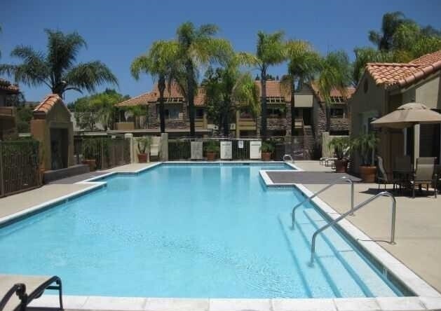 Building Photo - RB 1 Br 1 Bath Granite Kitchen Luxury Condo $2400 Avail July 1st