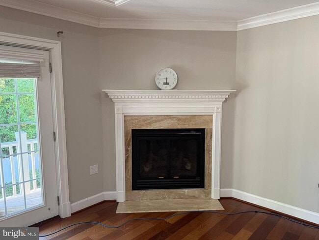 Building Photo - 6529 Fairlawn Dr