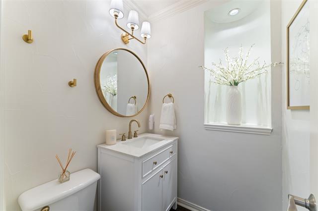 Building Photo - 3312 Westover Dr