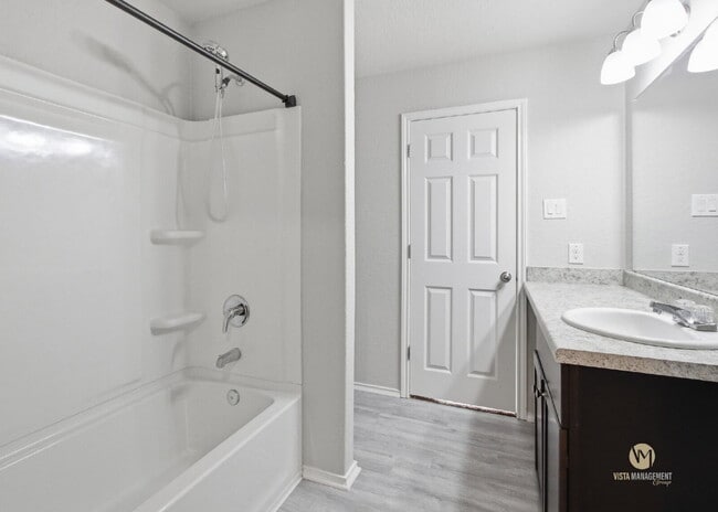 Building Photo - 7526 Crestway Ridge