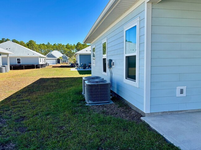 Building Photo - 492 Vermilion Cir