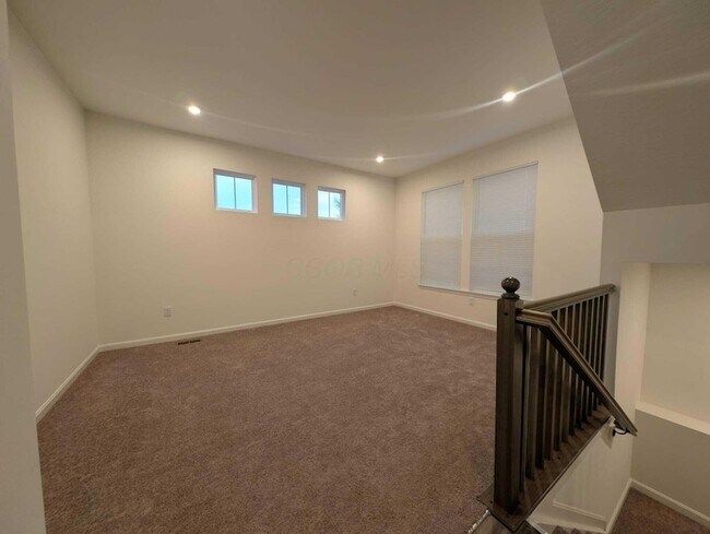 Building Photo - 8246 Woodstar Dr