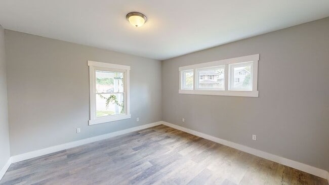 Building Photo - 2228 Wayne Ave