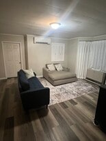 Building Photo - 218 Summer St