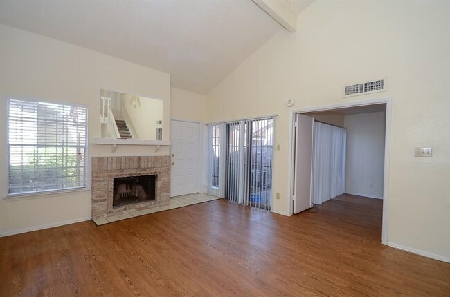Building Photo - 6361 Cattails Ln