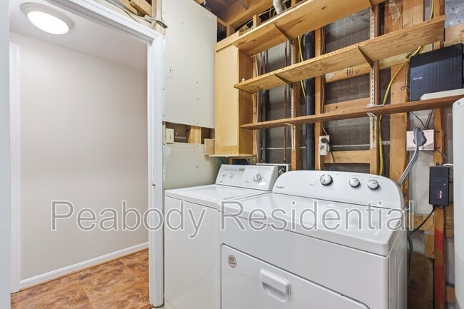 Building Photo - 3343 Slade Run Dr