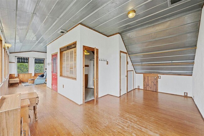 Building Photo - 15207 Farm to Market Rd 2769