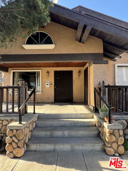 Building Photo - 147 N Dillon St