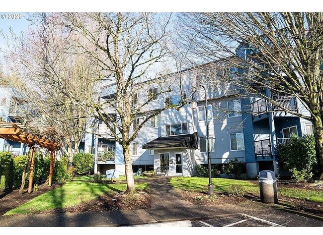 Building Photo - 8720 SW Tualatin Rd