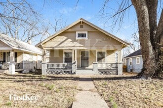 Building Photo - 2507 Quincy St