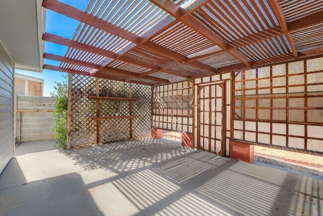 Building Photo - Charming Single-Story Home in Prime Northwest Location