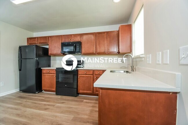 Building Photo - 3 Bedroom Pet-Friendly Home in Browns Summit, NC with Main Street Renewal