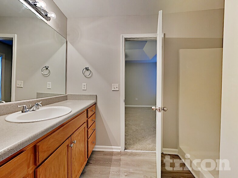 Building Photo - 215 Millwheel Dr