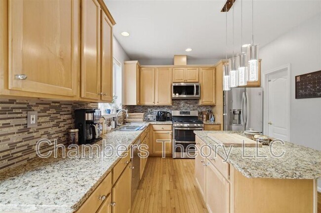 Building Photo - 13612 Red Squirrel Way