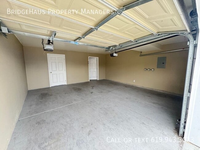 Building Photo - 3767 32nd St