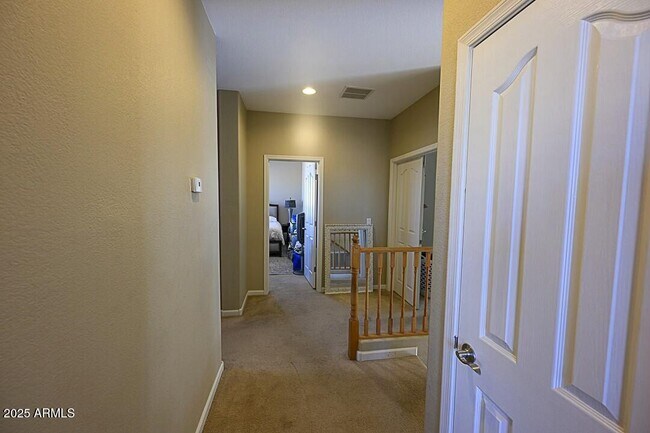 Building Photo - 13612 W Cypress St