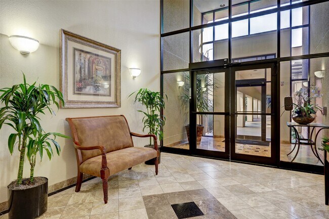 Building Photo - 661 Bering Dr