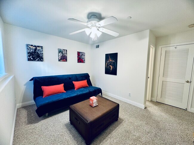 Bedroom 4 - 4118 W Kling St