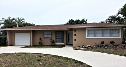 Building Photo - 4236 Country Club Blvd