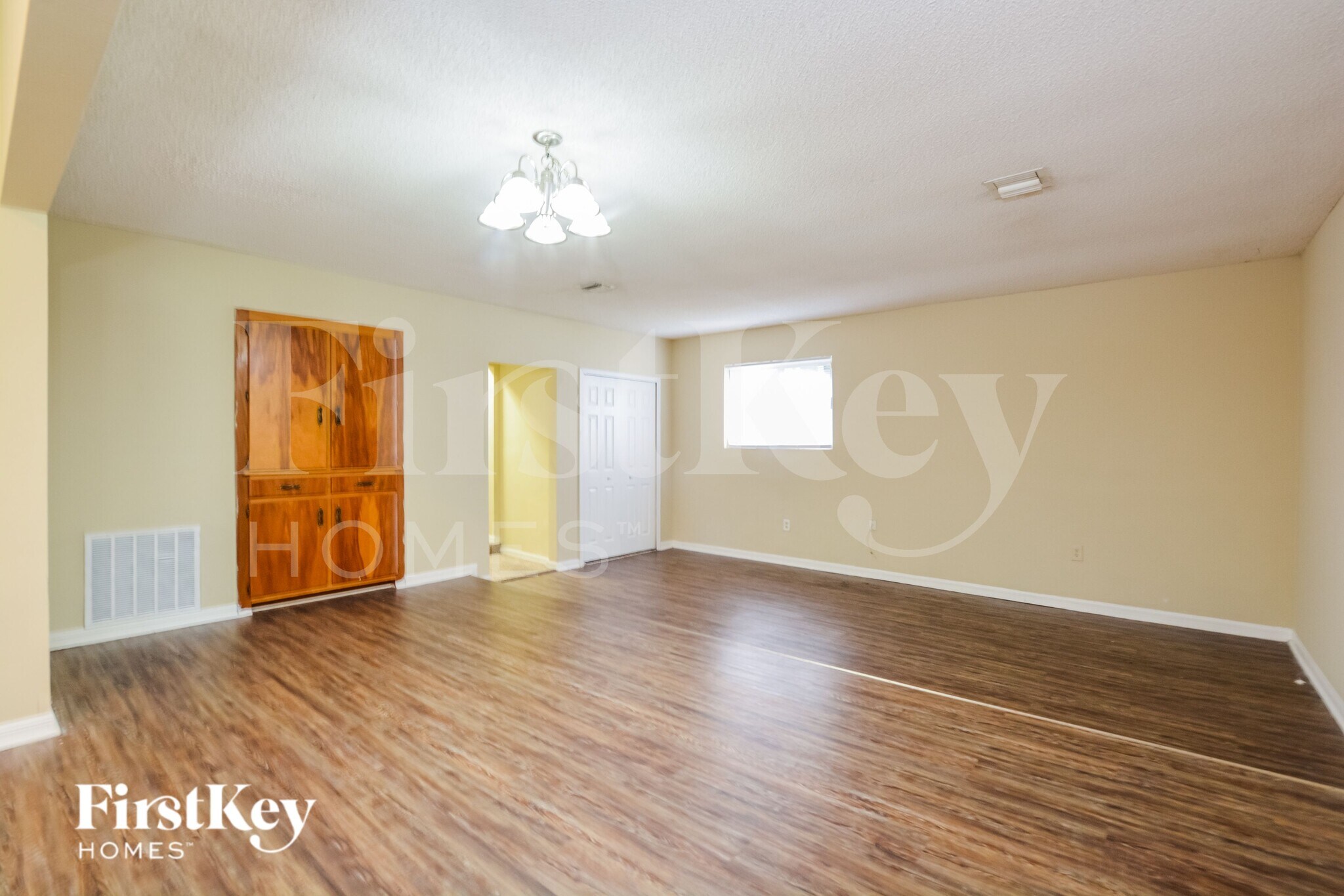 Building Photo - 2207 Pipestone Ct