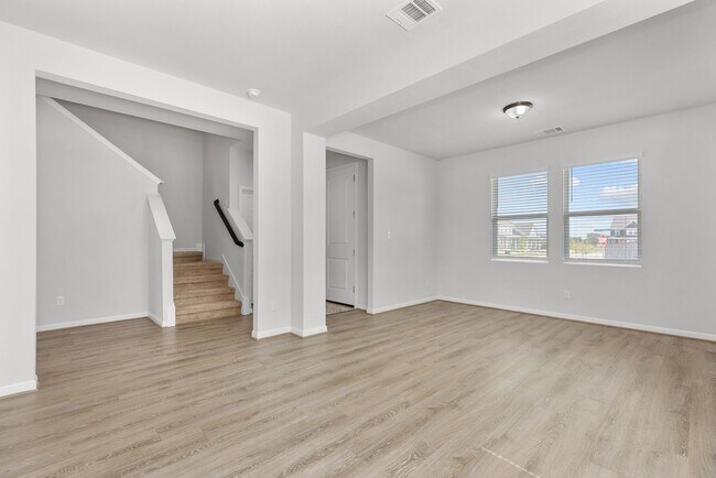 Building Photo - 313 Cherry Blossom Ln