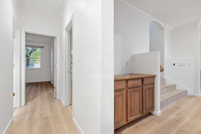 Building Photo - 5956 St Andrews Dr