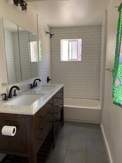master bath - 987 El Paso Dr