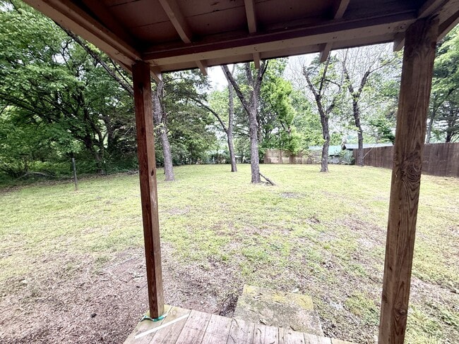 Building Photo - 705 Parkway