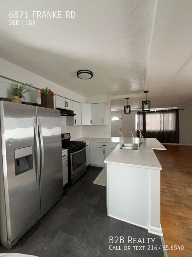 Building Photo - Stunning 3-Bedroom Single-Family Home You’...