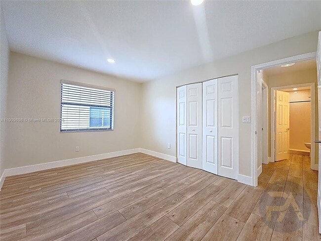 Building Photo - 15820 Sedgewyck Cir N