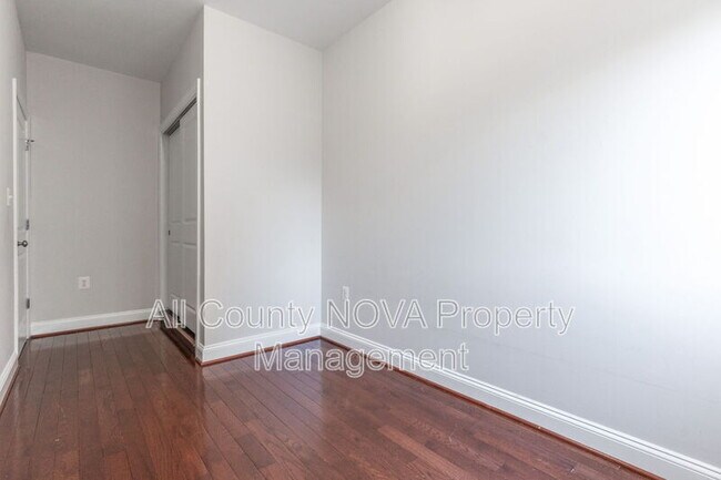 Building Photo - 1384 Talbert Ct SE