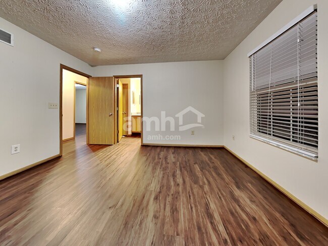 Building Photo - 159 Lofton Circle