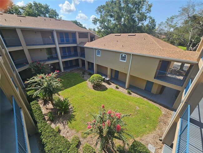 Building Photo - 7230 Westpointe Blvd