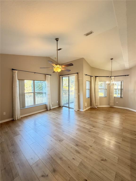 Building Photo - 10 Westfield Ln