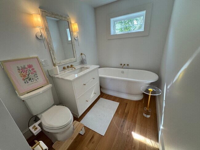 Building Photo - 34a Manomet Ave