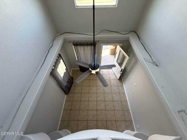 Building Photo - 5448 Ignacio Frias Dr