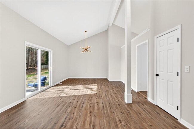 Building Photo - 4933 Dana Dr NE