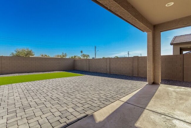 Building Photo - Built in 2024 3 bed 2 bath gated community!