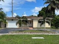 Building Photo - 1401 N 31st Rd