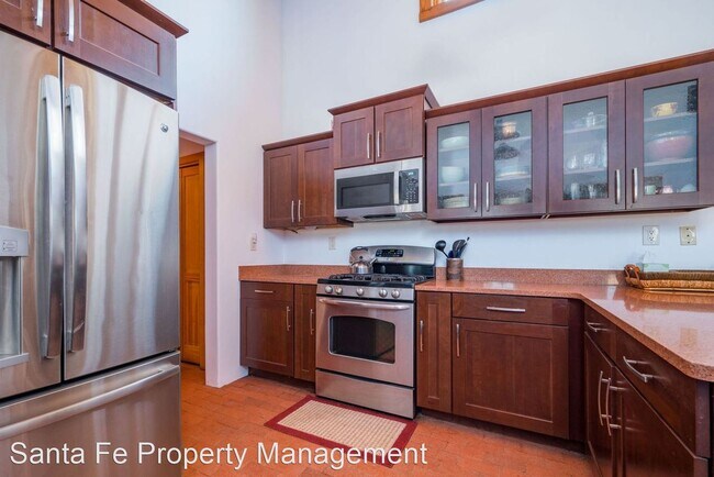 Building Photo - 4 br, 2 bath House - 5 Casa Del Oro Loop