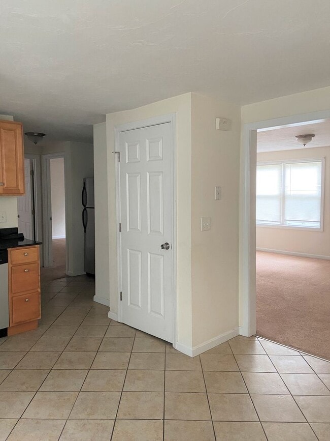 Building Photo - 13 Cottage St