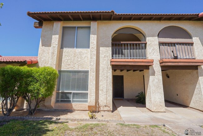 Building Photo - 2155 S 14th Ave