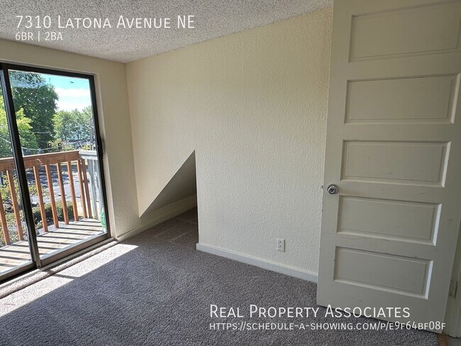 Building Photo - 7310 Latona Ave NE