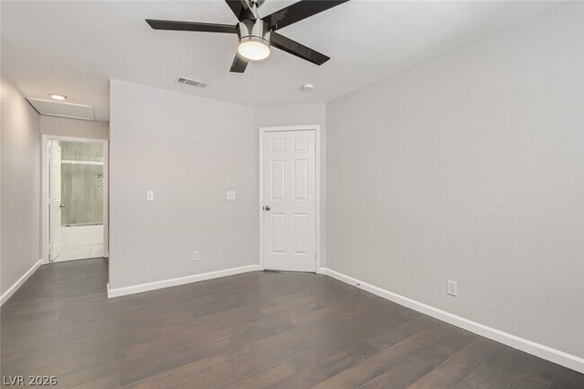 Building Photo - 7609 Almeria St