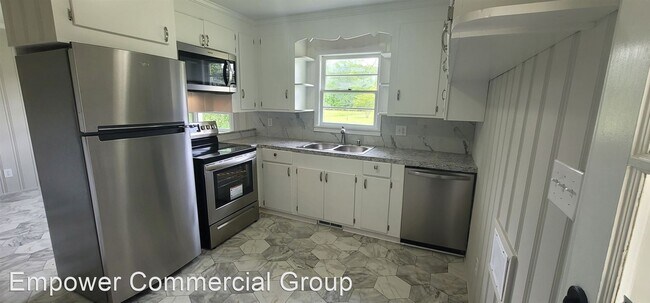 Building Photo - 3 br, 1 bath House - 206 Stancil Street