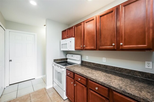 Building Photo - 3113 71st St W
