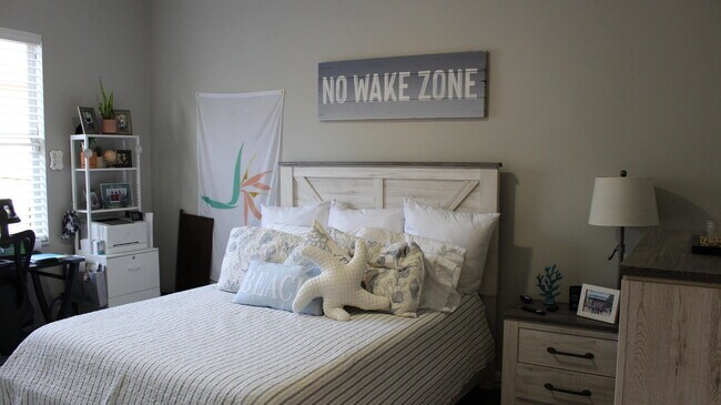 Building Photo - 132 Cambridge Ct