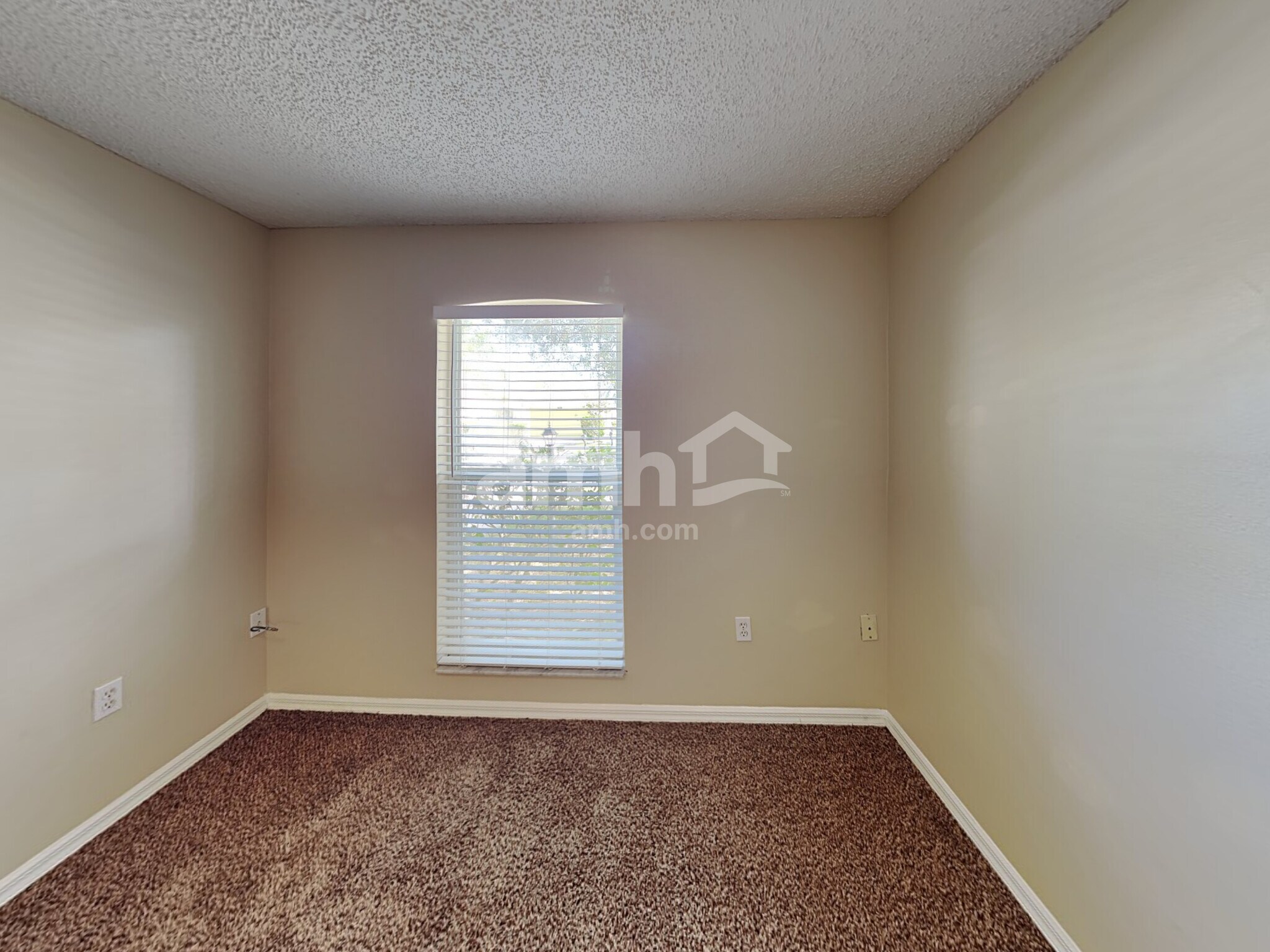 Building Photo - 2724 Maderia Cir