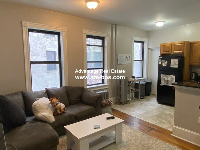 Building Photo - 1048 Commonwealth Ave